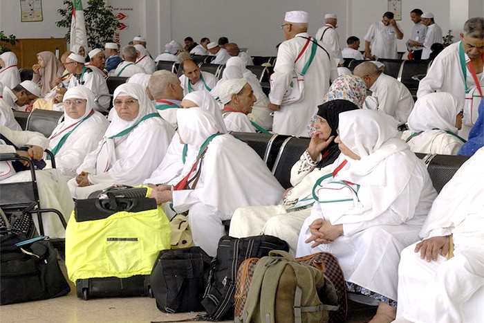 يتلقون العلاج بمستشفى الحرم بالمدينة المنورة : بلمهدي يتفقّد الحجاج الجزائريين