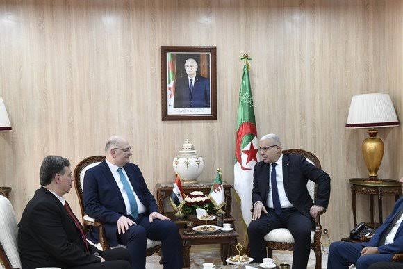 رئيس المجلس الشعبي الوطني يستقبل السفير السوري بالجزائر