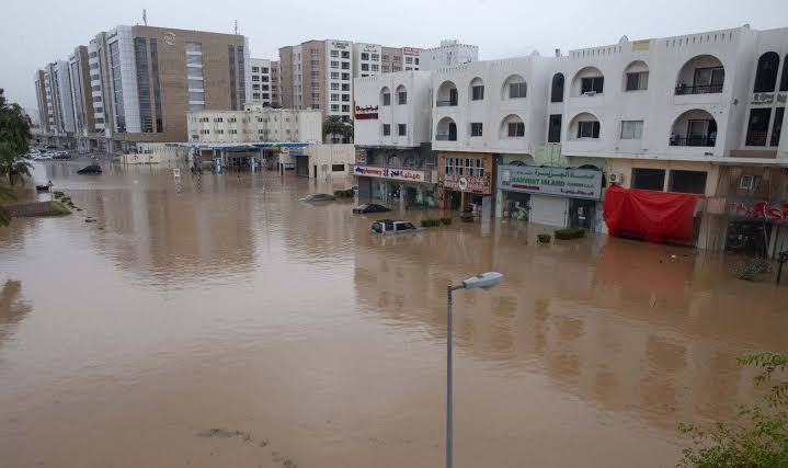 Cyclone Shaheen dans le Golfe:  neuf morts à Oman et en Iran
