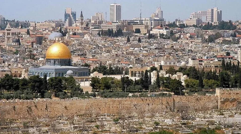 Territoires occupés : la justice israélienne autorise la vente de biens immobiliers de l’Eglise aux colons juifs