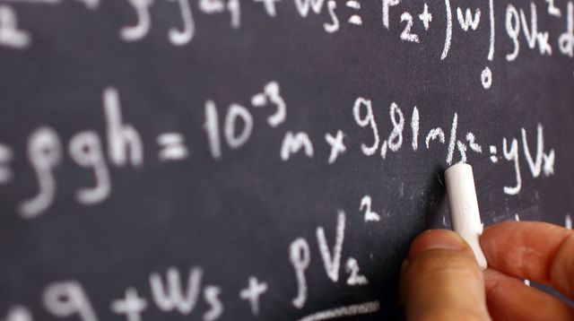 Mathématiques : le ministère de l’Education met au point un programme spécial pour développer la filière