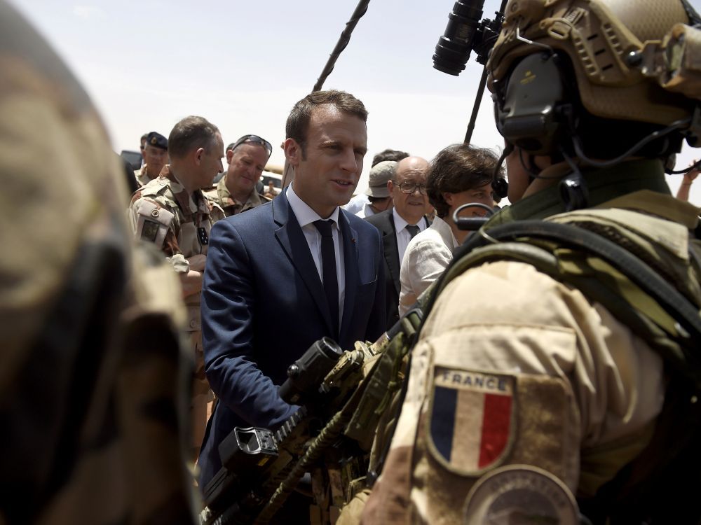 Sahel : la France veut coûte que coûte maintenir sa présence militaire