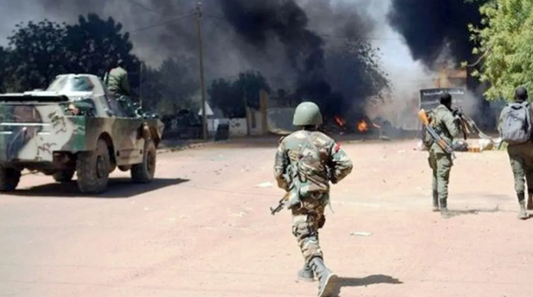 Mali : 15 soldats et 48 terroristes ont été tués dans plusieurs attaques