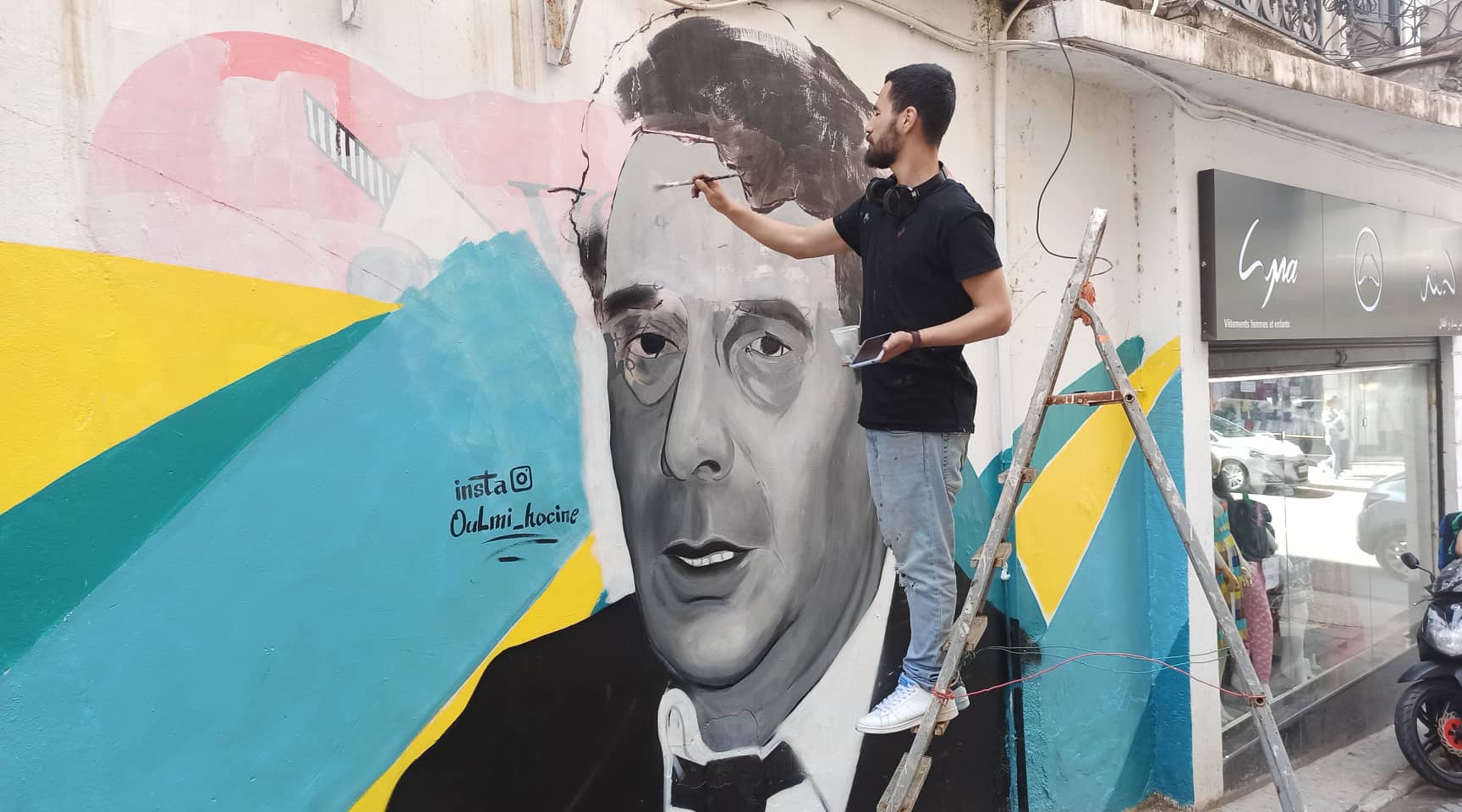 Alger : un artiste de rue décide d’effacer tous ses graffitis (vidéo)