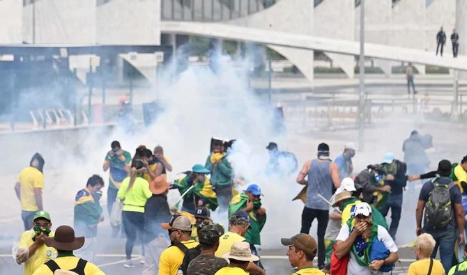 Brésil : Les partisans de Bolsonaro sèment le chaos à Brasilia