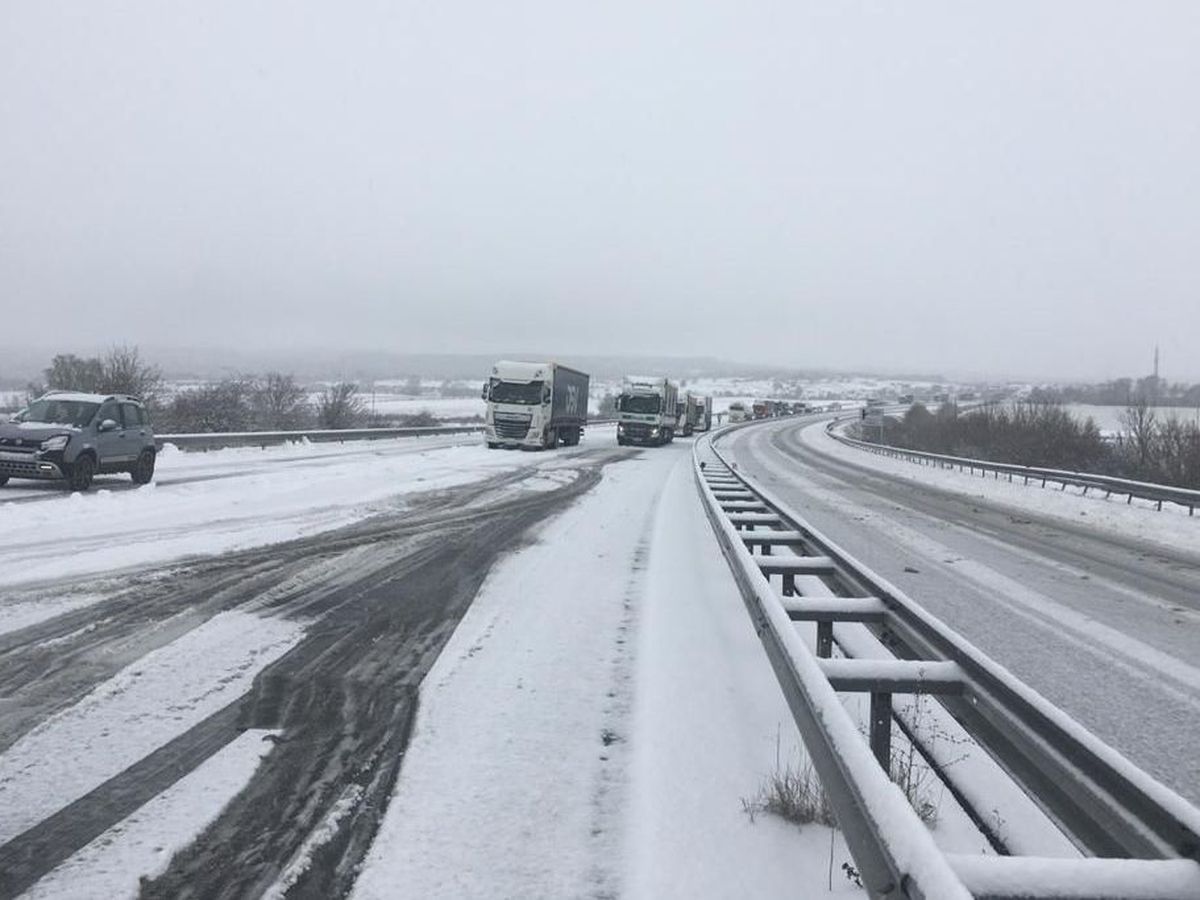 Météo neige: Trafic difficile sur les autoroutes