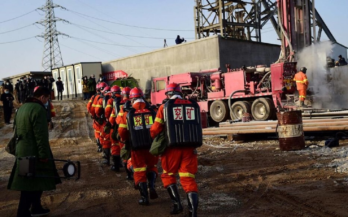 Chine : Au moins 2 morts et 53 disparus dans l’effondrement d’une mine