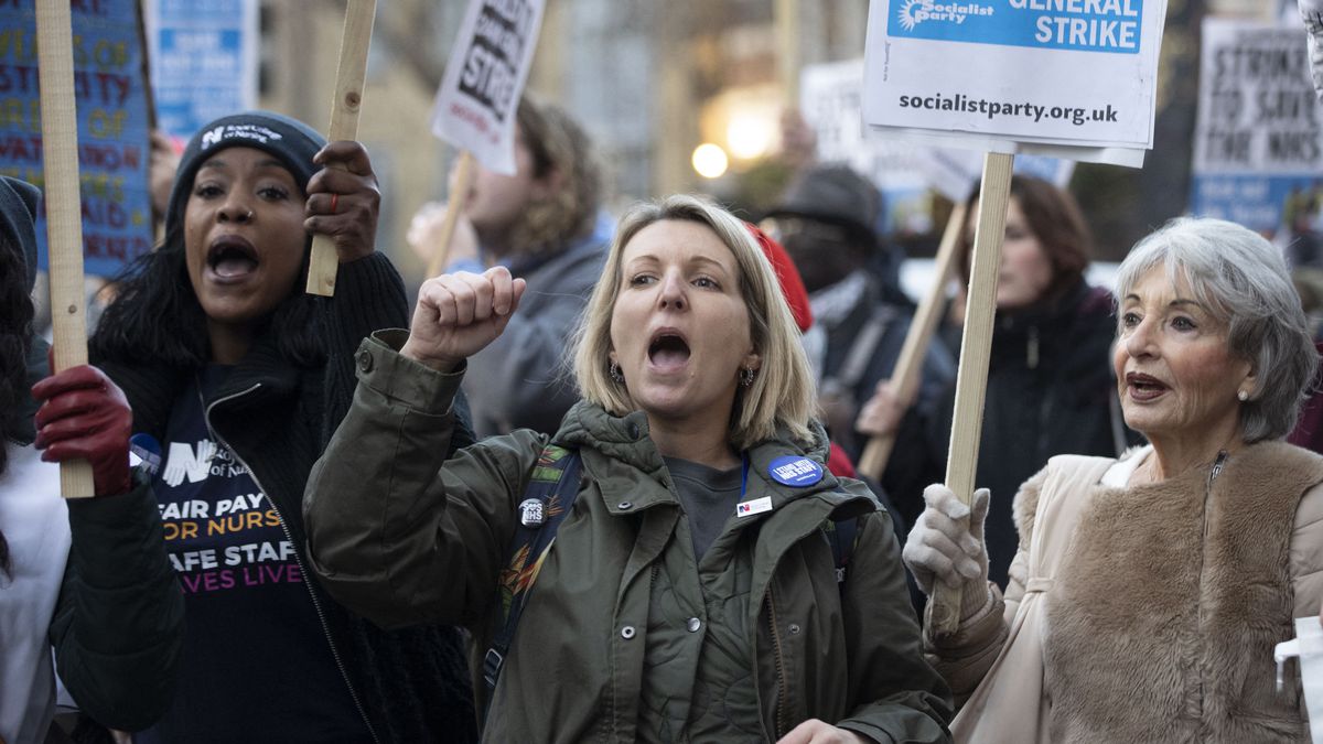 Royaume-Uni: Les enseignants se joignent à la grève