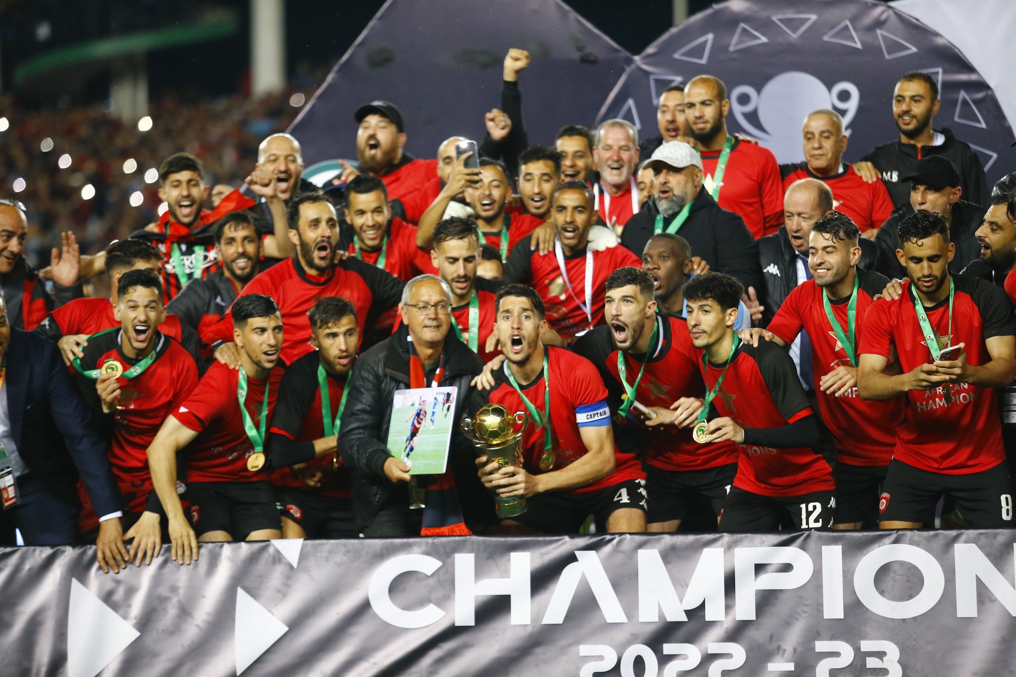 Le président Tebboune félicite l’USM Alger : Merci aux champions d’Afrique