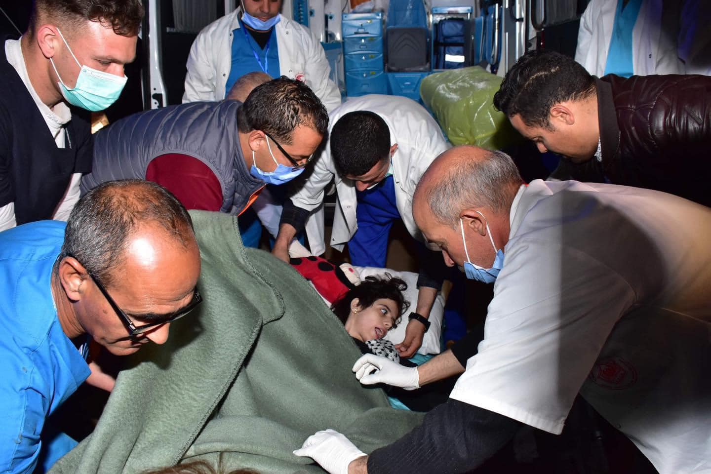 Pour leur prise en charge dans les hôpitaux militaires et cercles de l’Armée : Arrivée en Algérie de 45 enfants palestiniens et 6 Algériens blessés