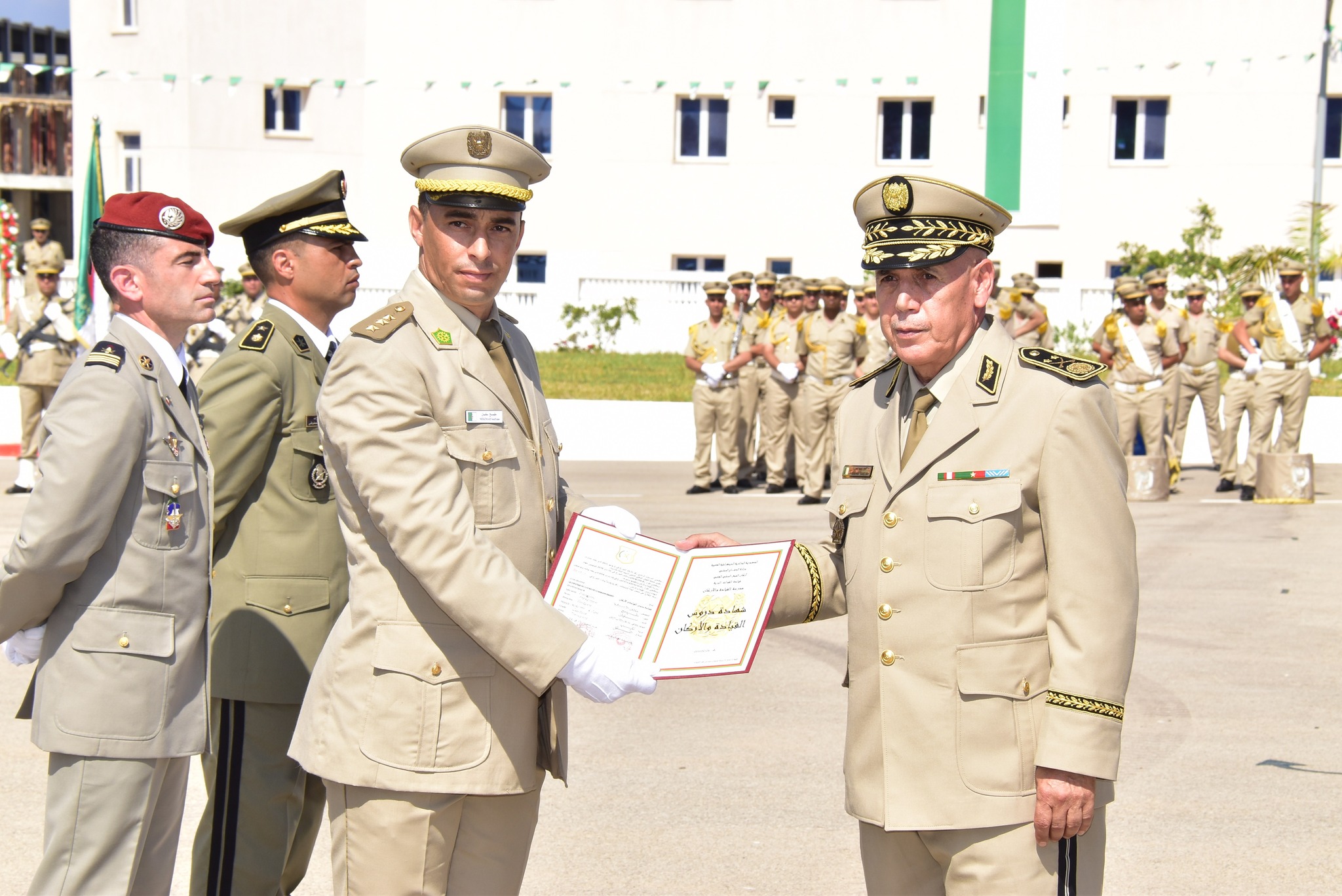 Ecole de Commandement et d’Etat-major de l’ANP : Sortie de la 52e promotion