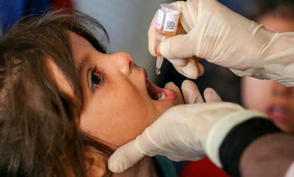 Ghaza: le 1er cycle de vaccination contre la polio a presque atteint son objectif